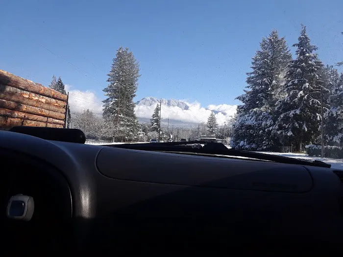 Wallace River Mobile Home & RV Park Picture 7