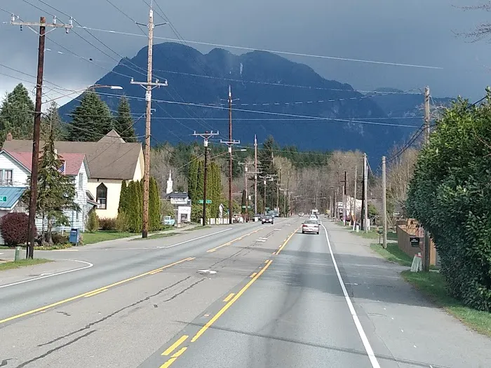 Wallace River Mobile Home & RV Park Picture 5