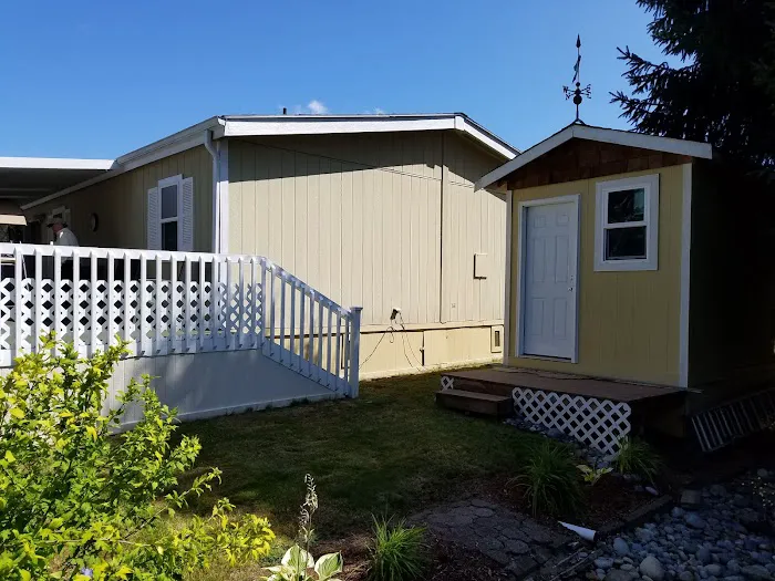 Cardinal Estates Picture 6