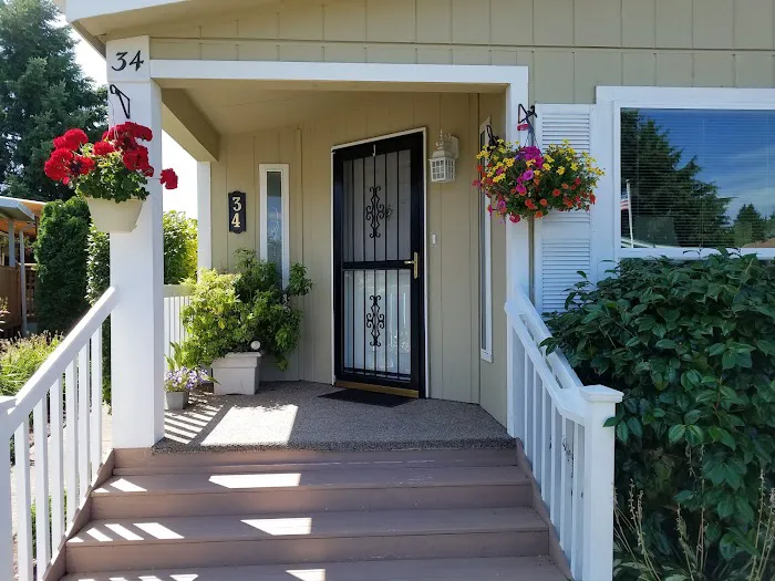 Cardinal Estates Picture 3