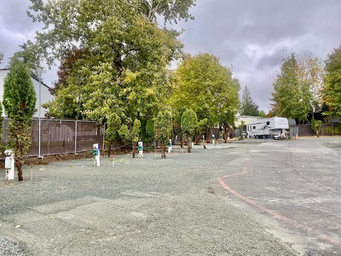 Liberty Lane RV Park Picture 10