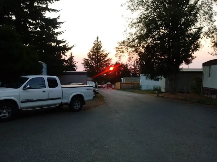 Westburg RV & Mobile Home Park Picture 3