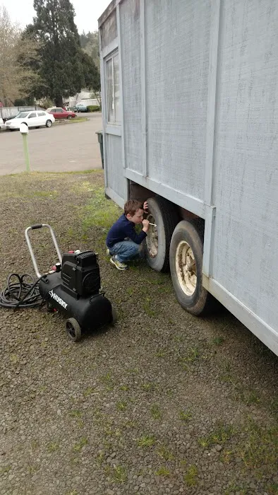 Neptune Mobile Park Picture 6