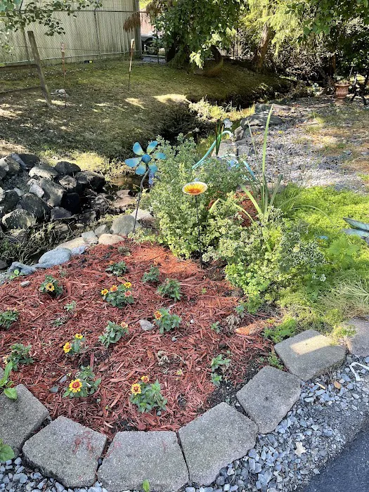 Twin Cedars RV Park Picture 8