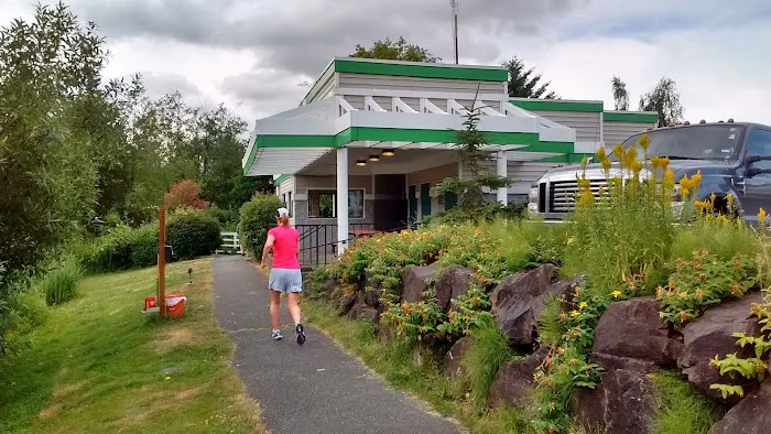 Lakeside RV Park Picture 2