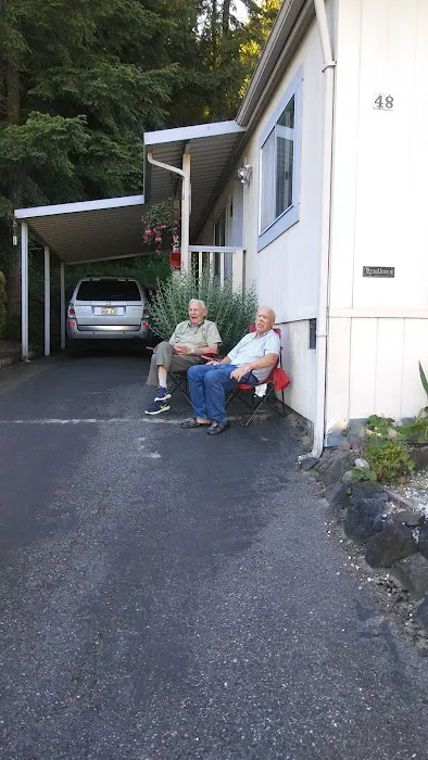 Creekside Mobile Home Park Picture 2