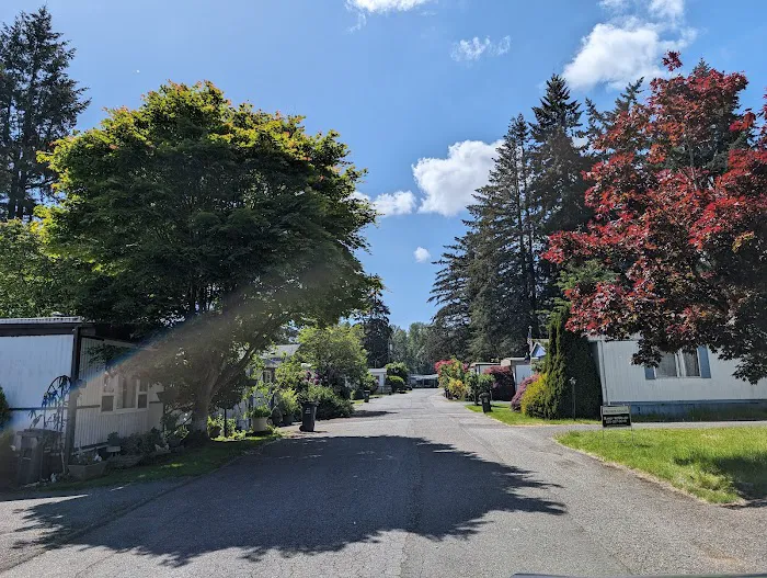 Mobile Manor Picture 1