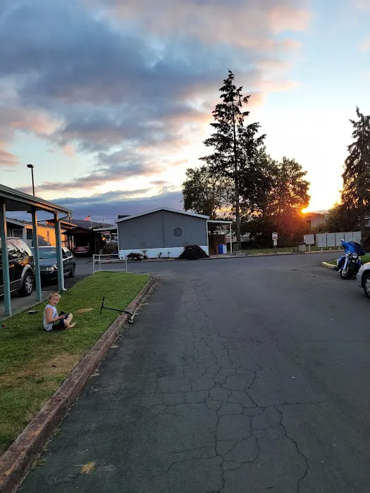 SherRon Mobile Home Park Picture 4