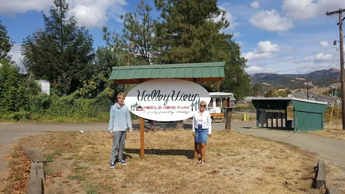 Valley View Mobile Home Park Picture 10