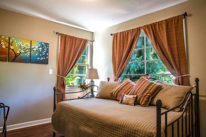 Rising River RV Resort & River House Picture 2