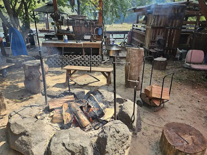 Smith River RV Park & Marina Picture 6