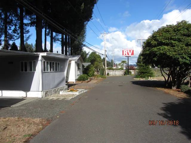 Highland Mobile Home & RV Park Picture 2
