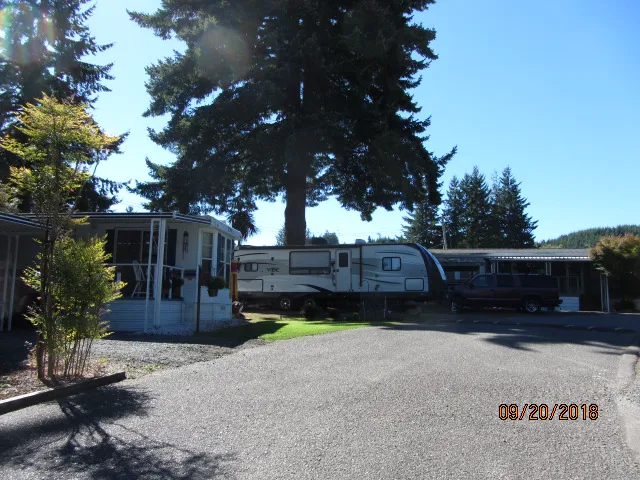 Highland Mobile Home & RV Park Picture 9