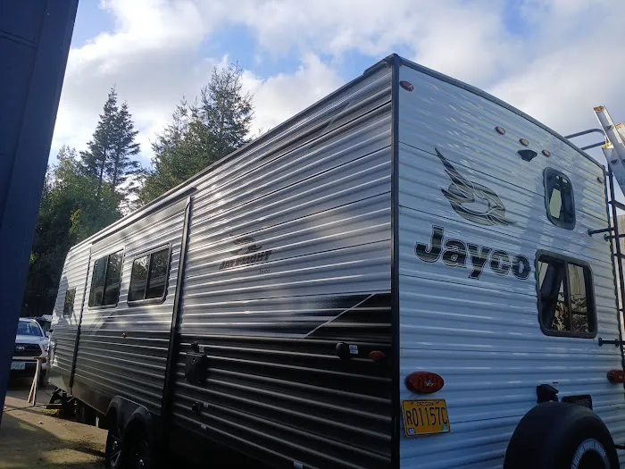 Salmon harbor Picture 2