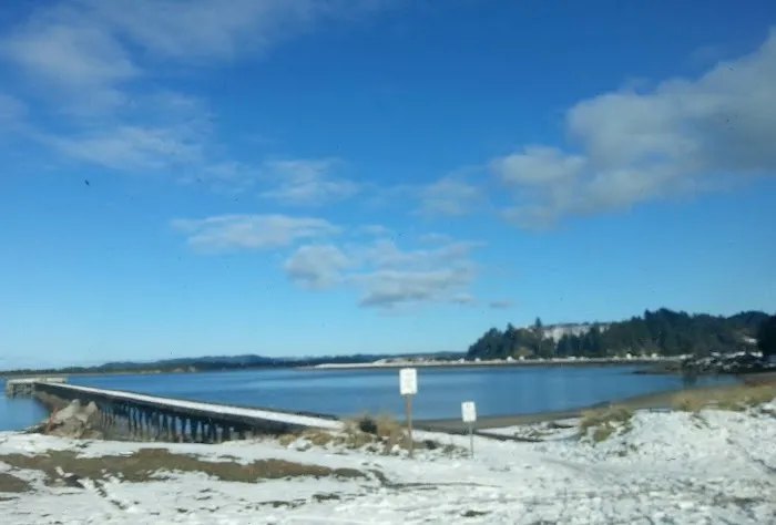 Salmon harbor Picture 1