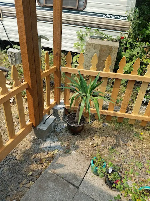 Eel Creek RV Park Picture 5