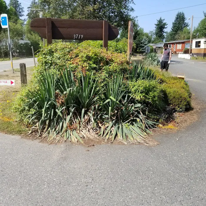 Midway Gardens Mobile Park Picture 5