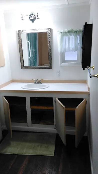 Midway Gardens Mobile Park Picture 10