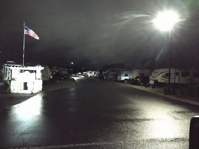 Emerald Springs RV Park Picture 8