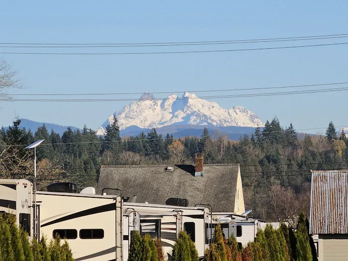 Emerald Springs RV Park Picture 4