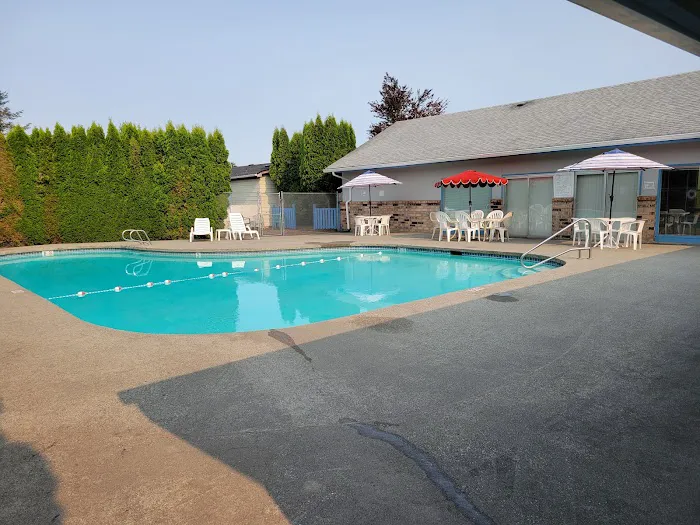 Crystal Tree Village Picture 9