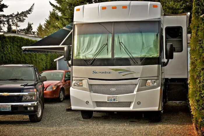 Smokey Point RV Park Picture 4