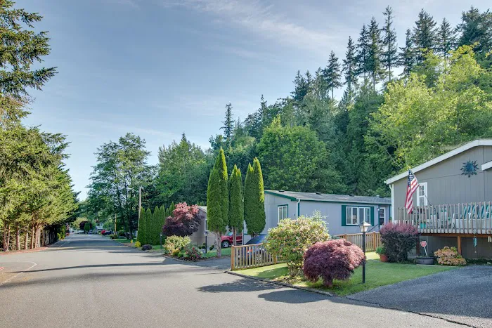 Portage Green Picture 6