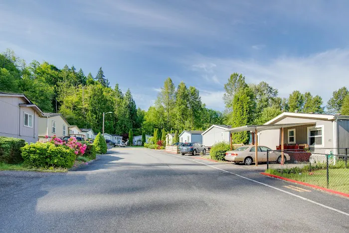 Portage Green Picture 1