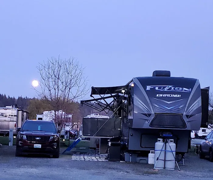 Cedar Grove Shores RV Park Picture 4