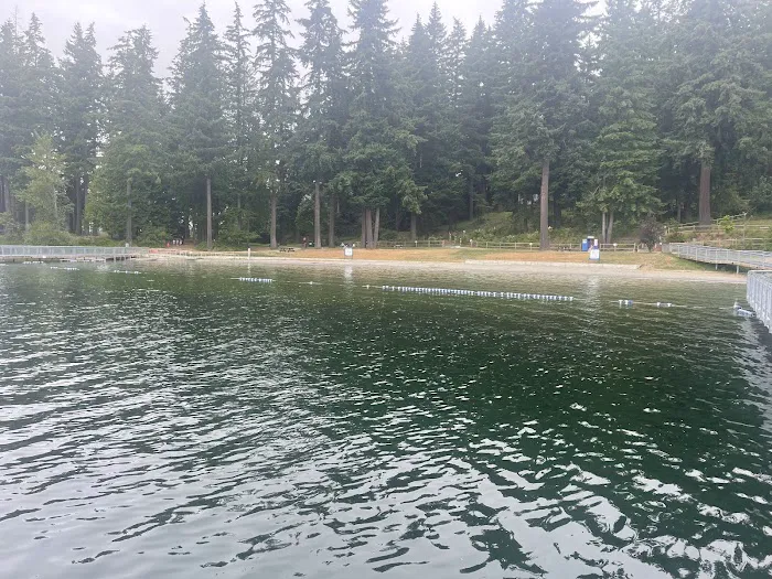 Lake Goodwin Resort Picture 9