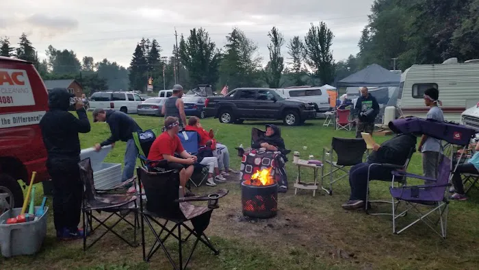 Lake Goodwin Resort Picture 6