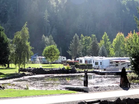 On the River Golf & RV Resort Picture 6