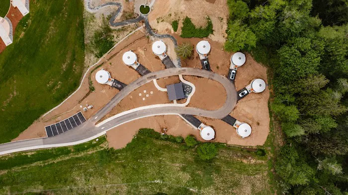 Angel of the Winds RV Resort Picture 10