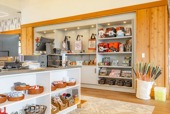 Angel of the Winds RV Resort Picture 8