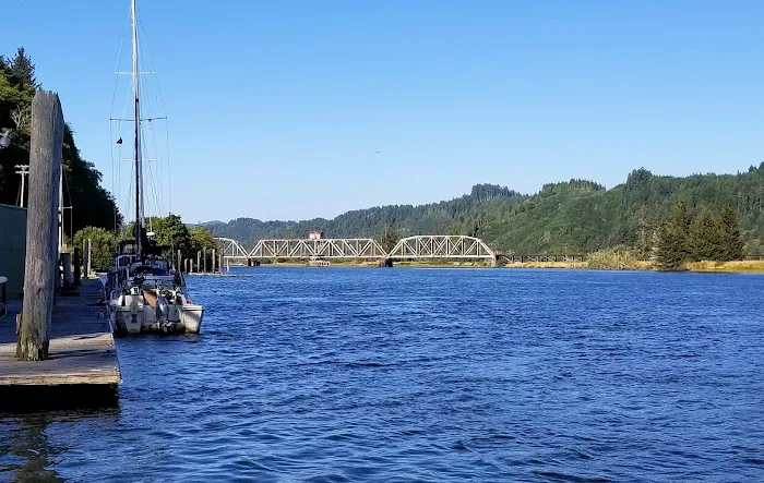 Siuslaw Marina & River RV Park Picture 7