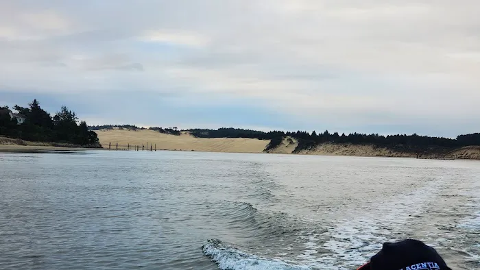 Siuslaw Marina & River RV Park Picture 1