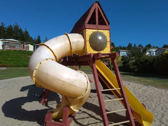 Puerto Vista Mobile Estates Picture 3