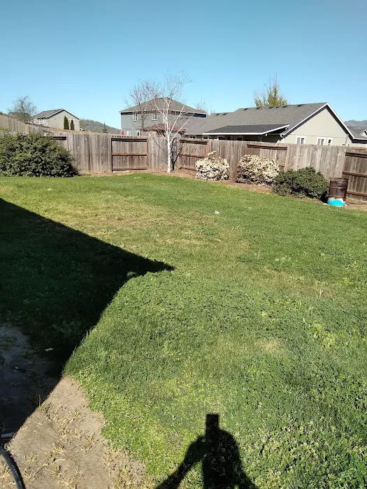 Surprise Valley RV Park Picture 10