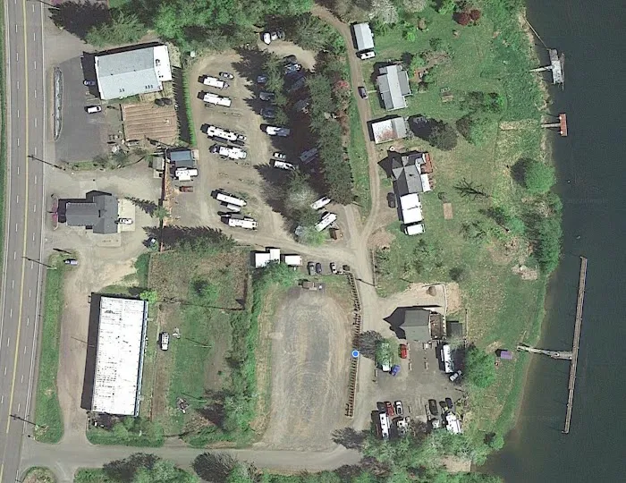 Maple Lane RV Park and Marina Picture 8