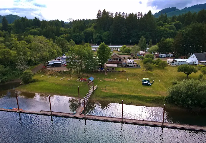 Maple Lane RV Park and Marina Picture 10