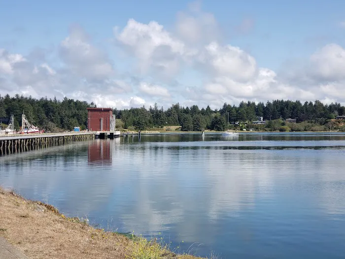 Charleston Marina RV Park Picture 5