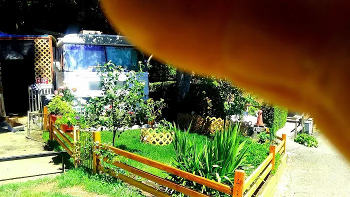 Huckleberry Hill Mobile & RV Picture 3