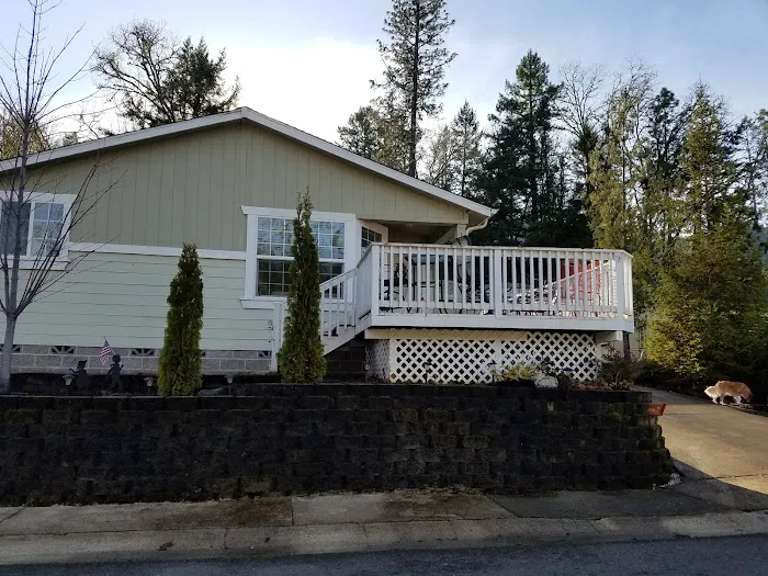 Knoll Terrace Picture 7