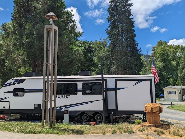 Creekside RV park Picture 2