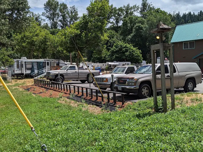 Creekside RV park Picture 6