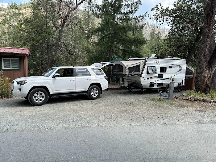 Joe Creek Waterfalls R.V. Resort Picture 7