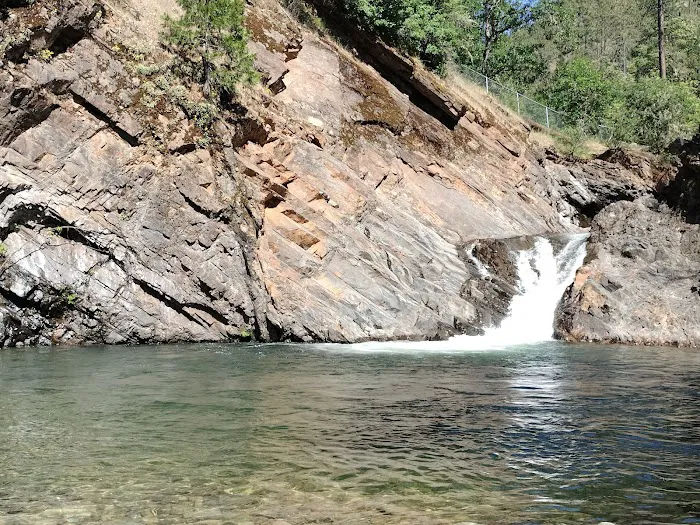 Joe Creek Waterfalls R.V. Resort Picture 8