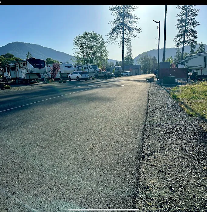 Legacy RV Resort Picture 9