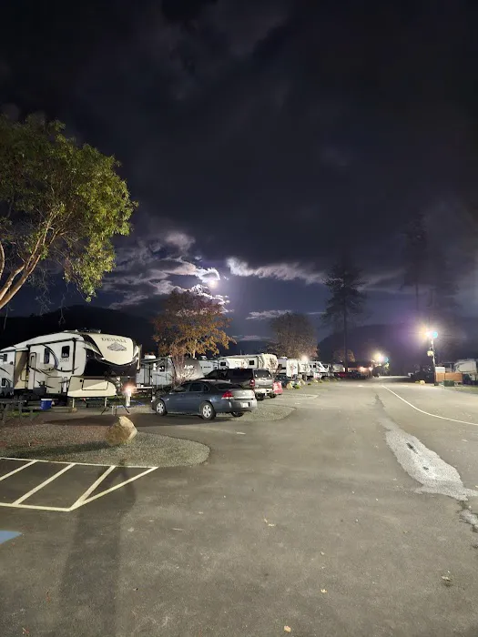 Legacy RV Resort Picture 2