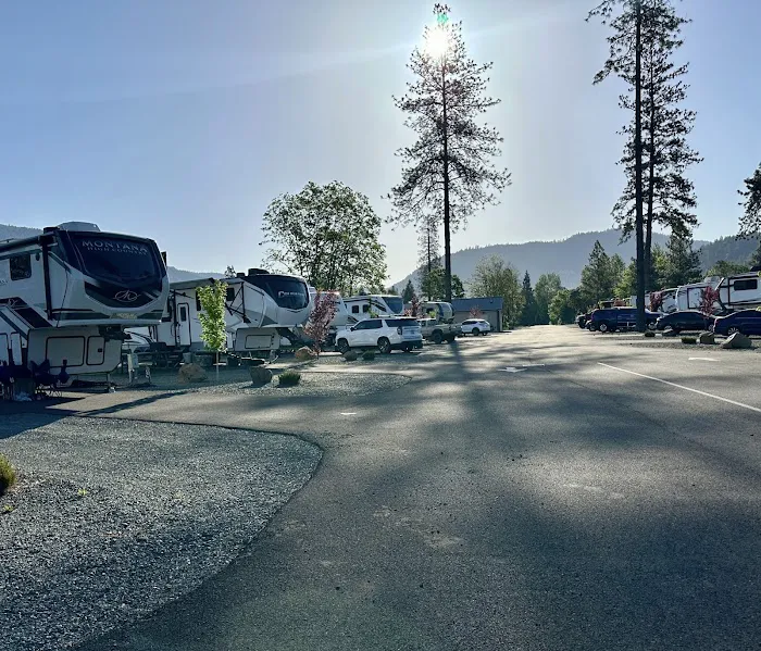 Legacy RV Resort Picture 8